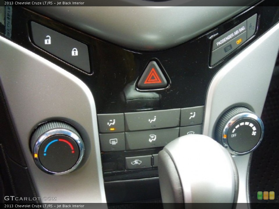 Jet Black Interior Controls for the 2013 Chevrolet Cruze LT/RS #74457743