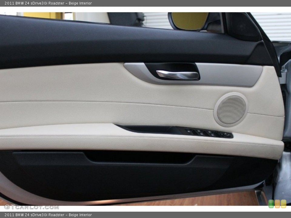 Beige Interior Door Panel for the 2011 BMW Z4 sDrive30i Roadster #74461868