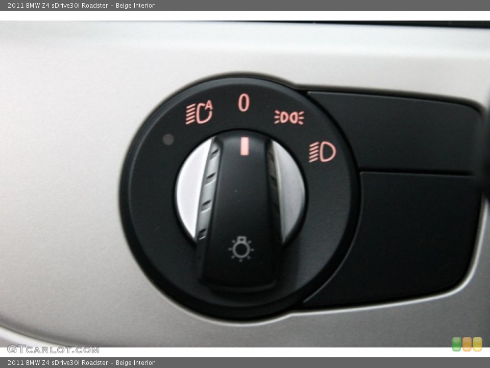 Beige Interior Controls for the 2011 BMW Z4 sDrive30i Roadster #74461905