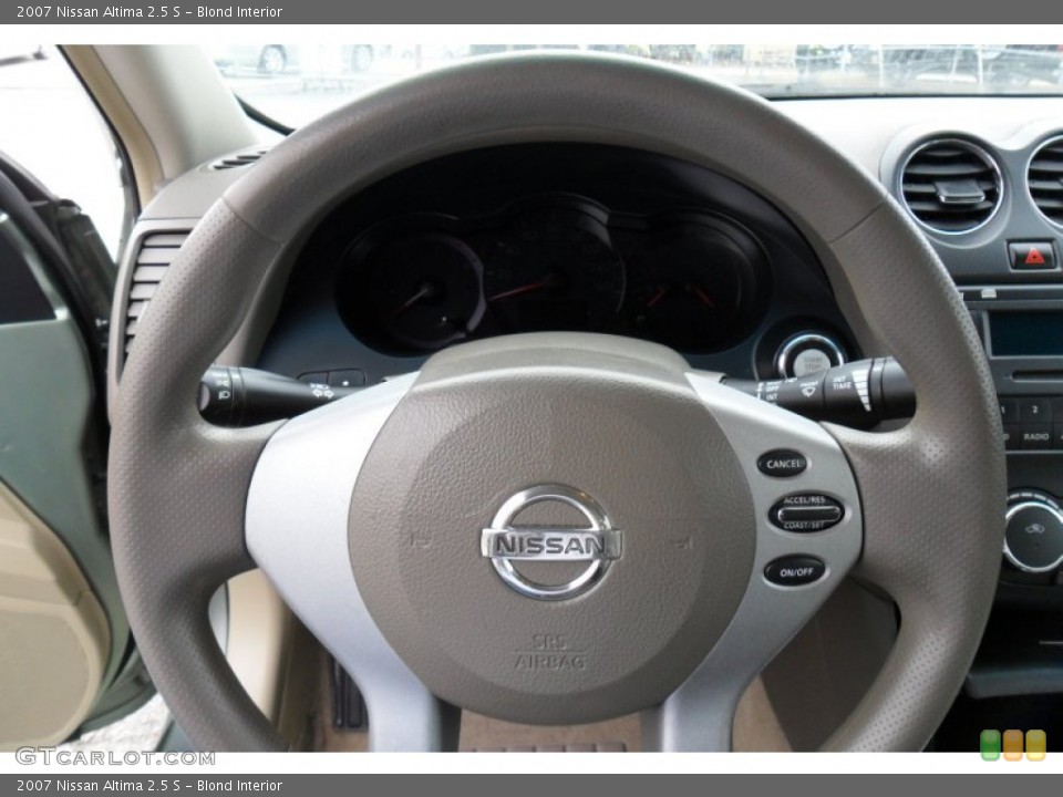 Blond Interior Steering Wheel for the 2007 Nissan Altima 2.5 S #74478443