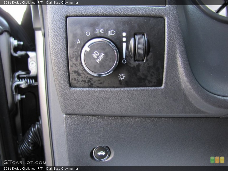 Dark Slate Gray Interior Controls for the 2011 Dodge Challenger R/T #74483282