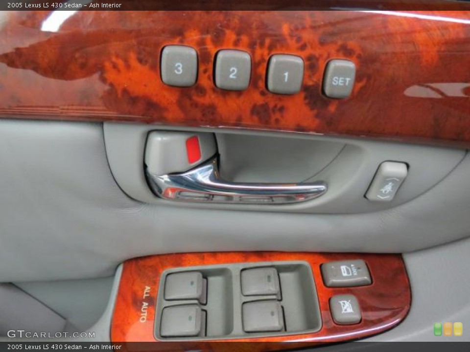 Ash Interior Controls for the 2005 Lexus LS 430 Sedan #74485936