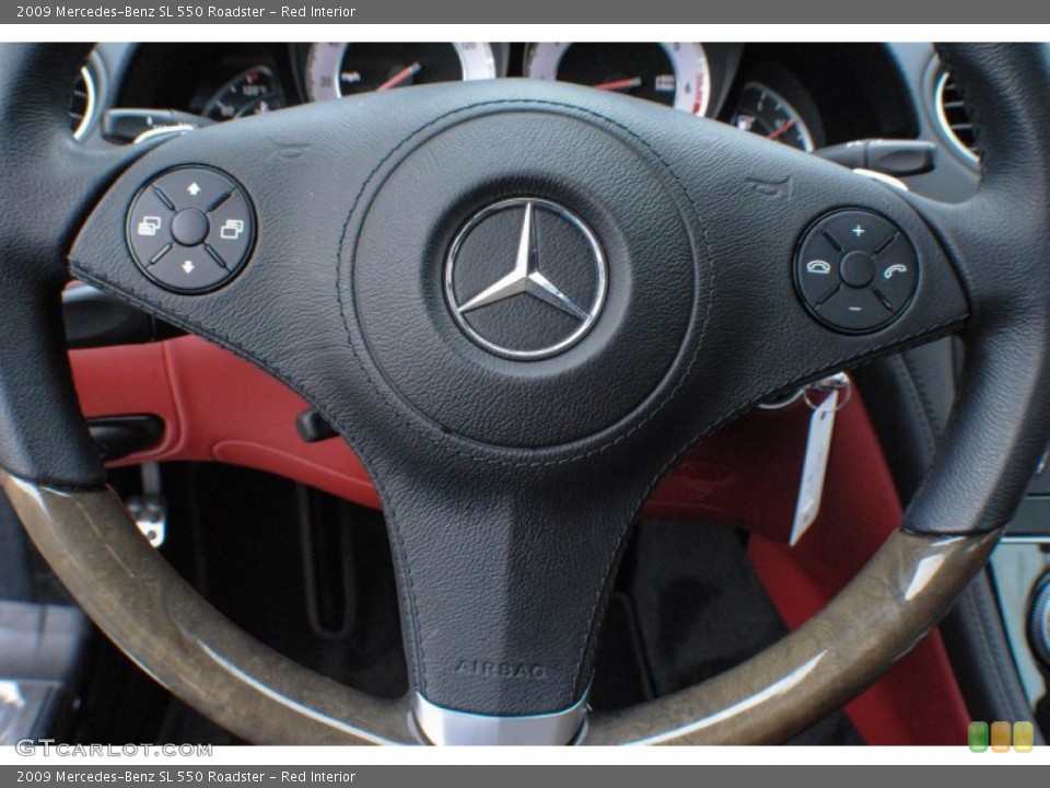 Red Interior Controls for the 2009 Mercedes-Benz SL 550 Roadster #74500640