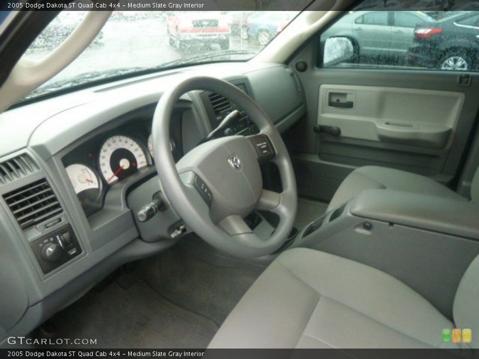 Medium Slate Gray Interior Photo for the 2005 Dodge Dakota ST Quad Cab 4x4 #74504477