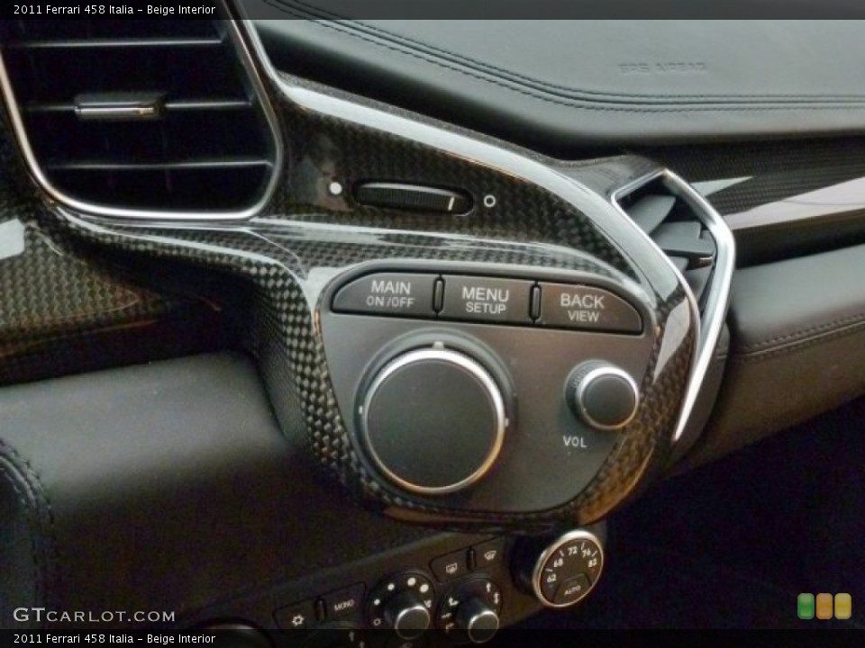 Beige Interior Controls for the 2011 Ferrari 458 Italia #74508032