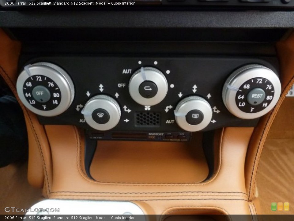 Cuoio Interior Controls for the 2006 Ferrari 612 Scaglietti  #74508925