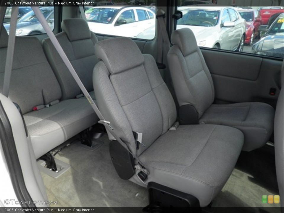 Medium Gray Interior Rear Seat for the 2005 Chevrolet Venture Plus #74541167