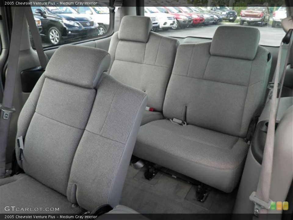 Medium Gray Interior Rear Seat for the 2005 Chevrolet Venture Plus #74541179