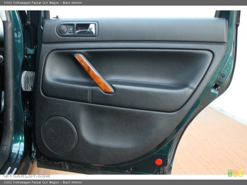 Black Interior Door Panel For The 2002 Volkswagen Passat Glx