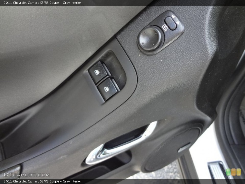 Gray Interior Controls for the 2011 Chevrolet Camaro SS/RS Coupe #74560634