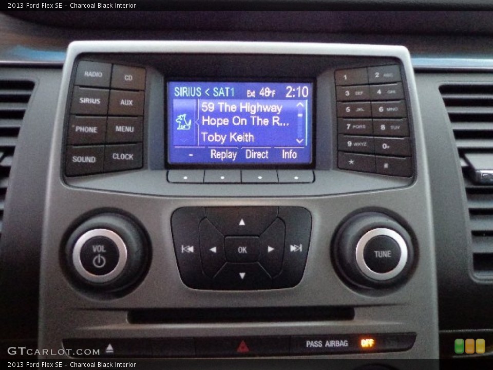 Charcoal Black Interior Controls for the 2013 Ford Flex SE #74565507