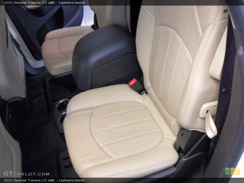 Cashmere Interior Rear Seat for the 2010 Chevrolet Traverse LTZ AWD #74582933