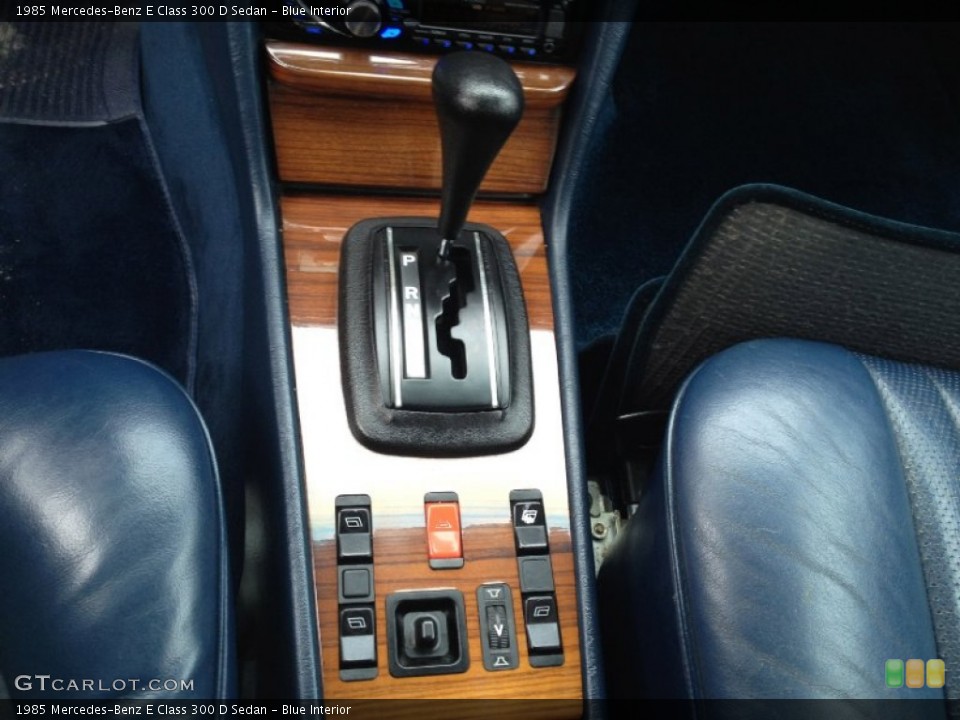 Blue Interior Transmission for the 1985 Mercedes-Benz E Class 300 D Sedan #74593997