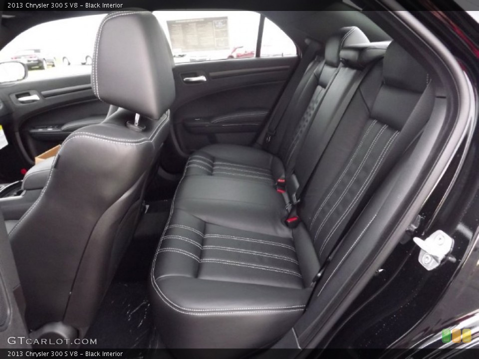 Black Interior Rear Seat for the 2013 Chrysler 300 S V8 #74614860