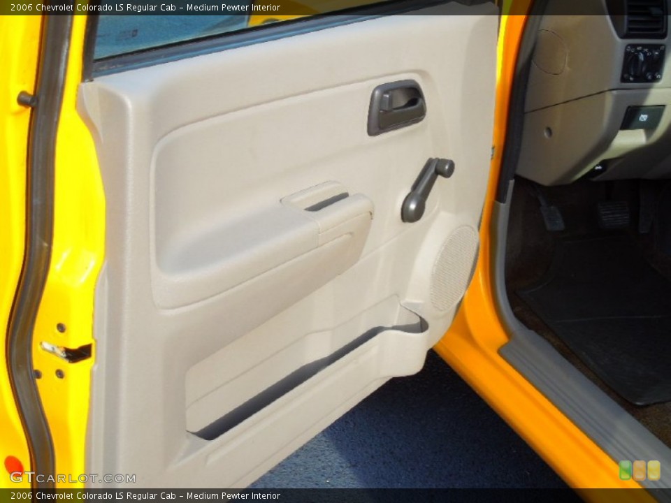 Medium Pewter Interior Door Panel for the 2006 Chevrolet Colorado LS Regular Cab #74654567