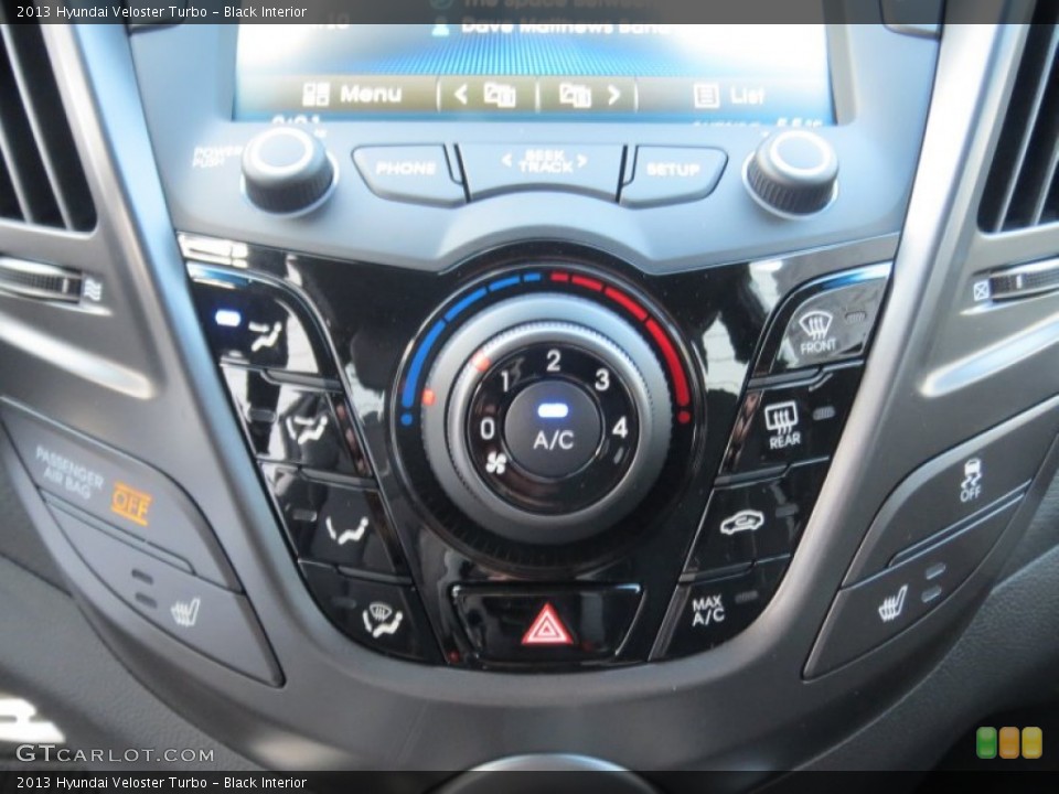Black Interior Controls for the 2013 Hyundai Veloster Turbo #74662014