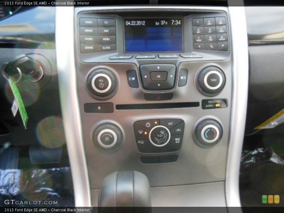Charcoal Black Interior Controls for the 2013 Ford Edge SE AWD #74665965