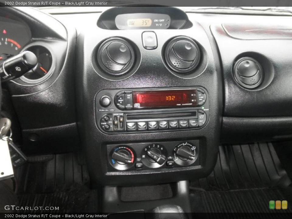 Black/Light Gray Interior Controls for the 2002 Dodge Stratus R/T Coupe #74668907