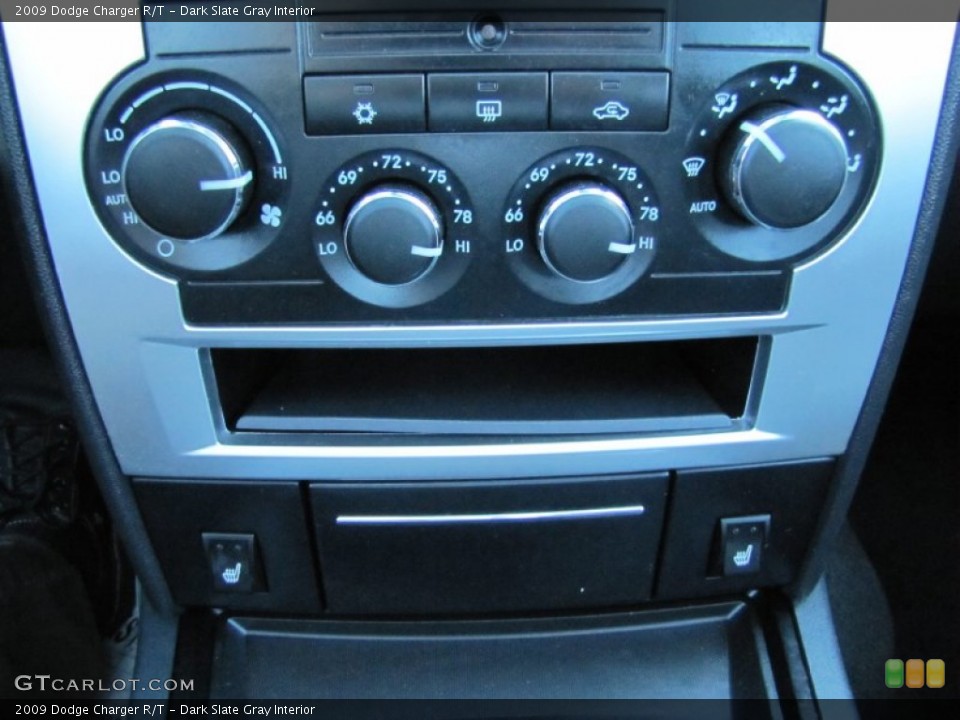 Dark Slate Gray Interior Controls for the 2009 Dodge Charger R/T #74678313