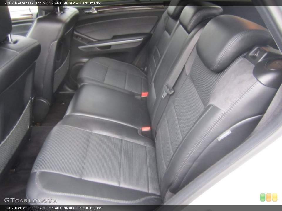 Black Interior Rear Seat for the 2007 Mercedes-Benz ML 63 AMG 4Matic #74682723