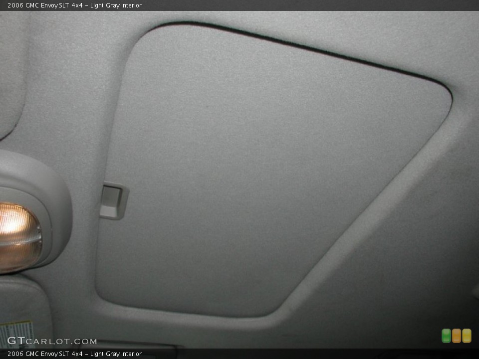 Light Gray Interior Sunroof for the 2006 GMC Envoy SLT 4x4 #74696794