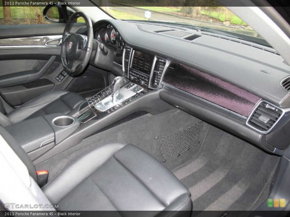 Black Interior Photo for the 2011 Porsche Panamera 4S #74698306