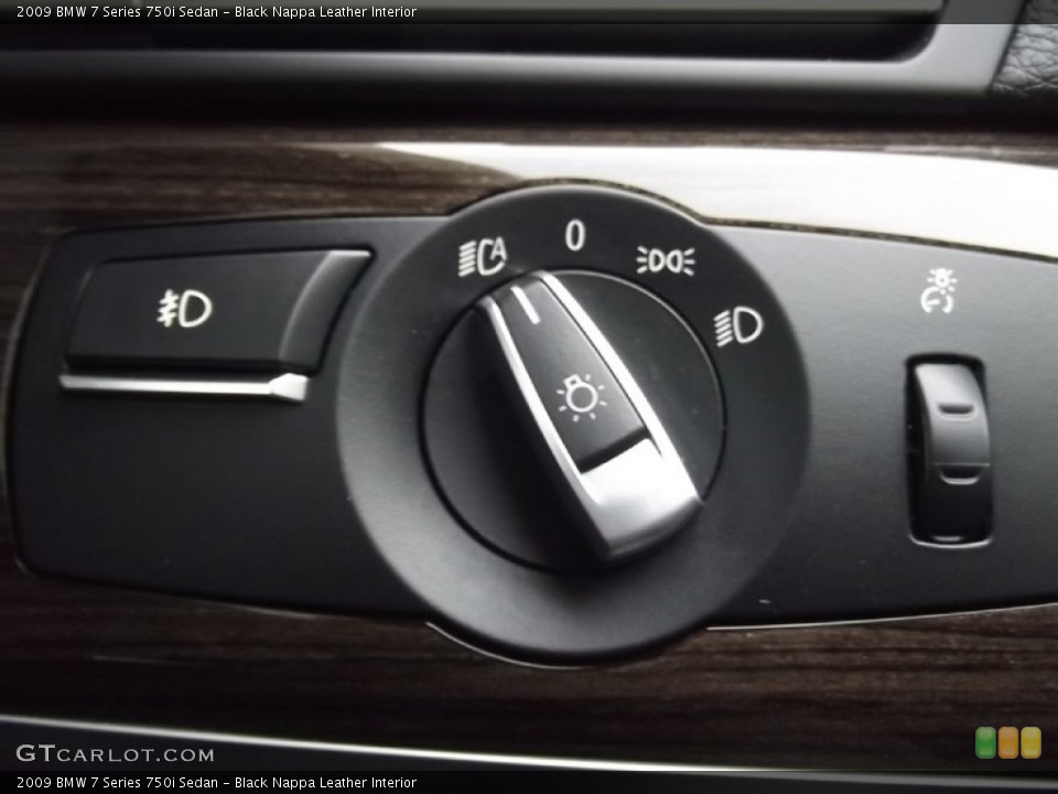 Black Nappa Leather Interior Controls for the 2009 BMW 7 Series 750i Sedan #74703358
