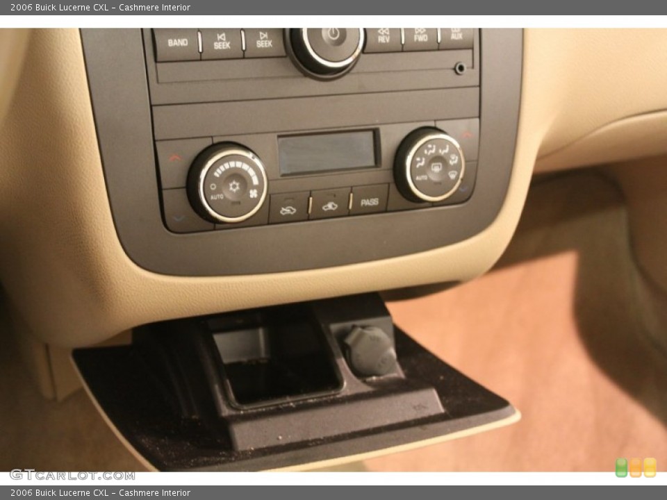 Cashmere Interior Controls for the 2006 Buick Lucerne CXL #74713888