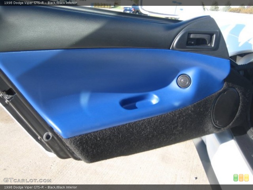 Black/Black Interior Door Panel for the 1998 Dodge Viper GTS-R #74725582