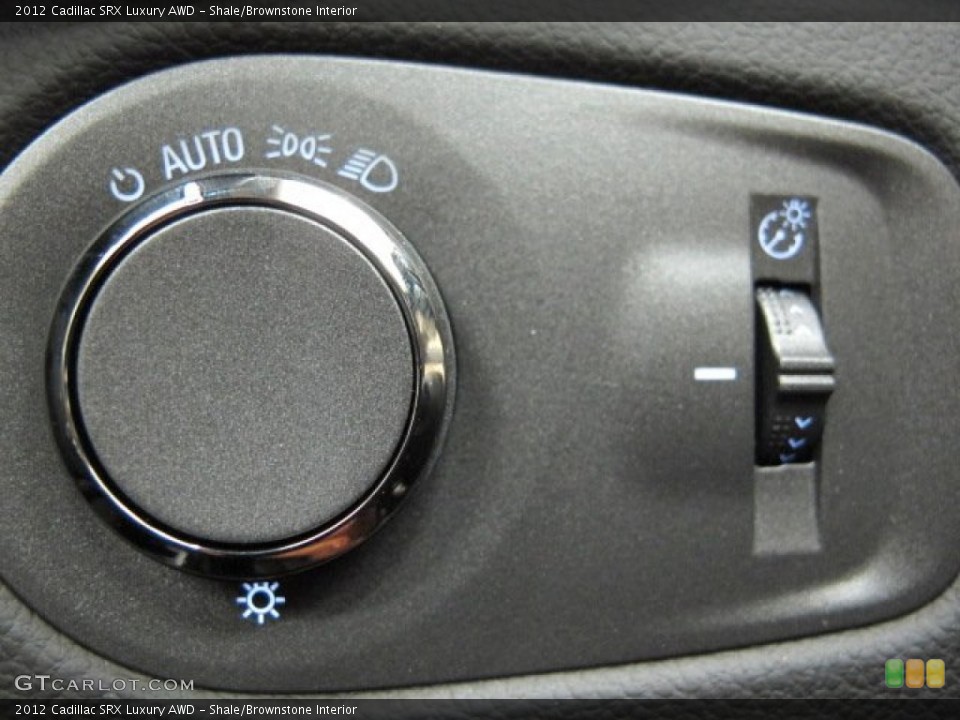 Shale/Brownstone Interior Controls for the 2012 Cadillac SRX Luxury AWD #74728590