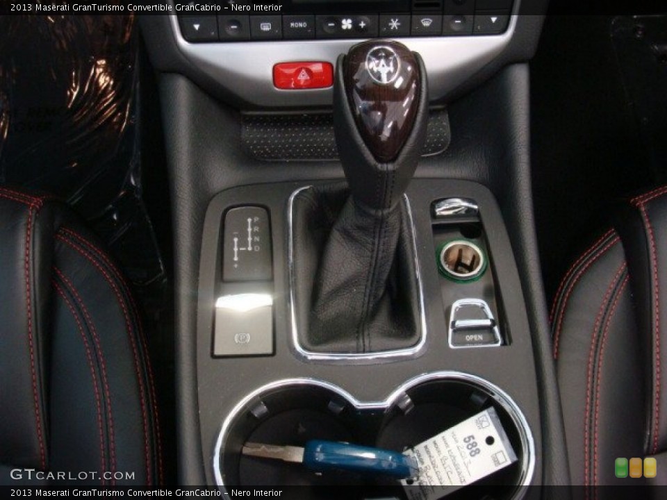 Nero Interior Transmission for the 2013 Maserati GranTurismo Convertible GranCabrio #74800540