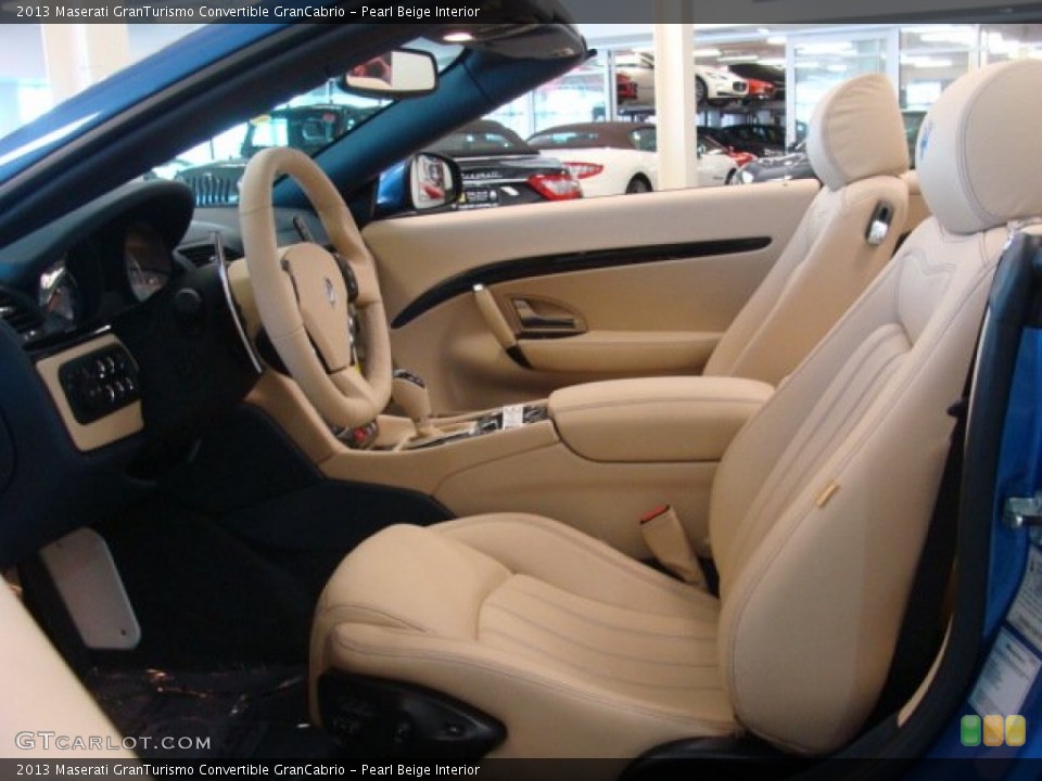 Pearl Beige Interior Photo for the 2013 Maserati GranTurismo Convertible GranCabrio #74801216