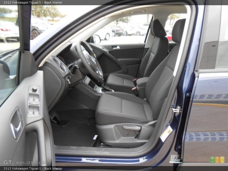 Black Interior Photo for the 2013 Volkswagen Tiguan S #74801463
