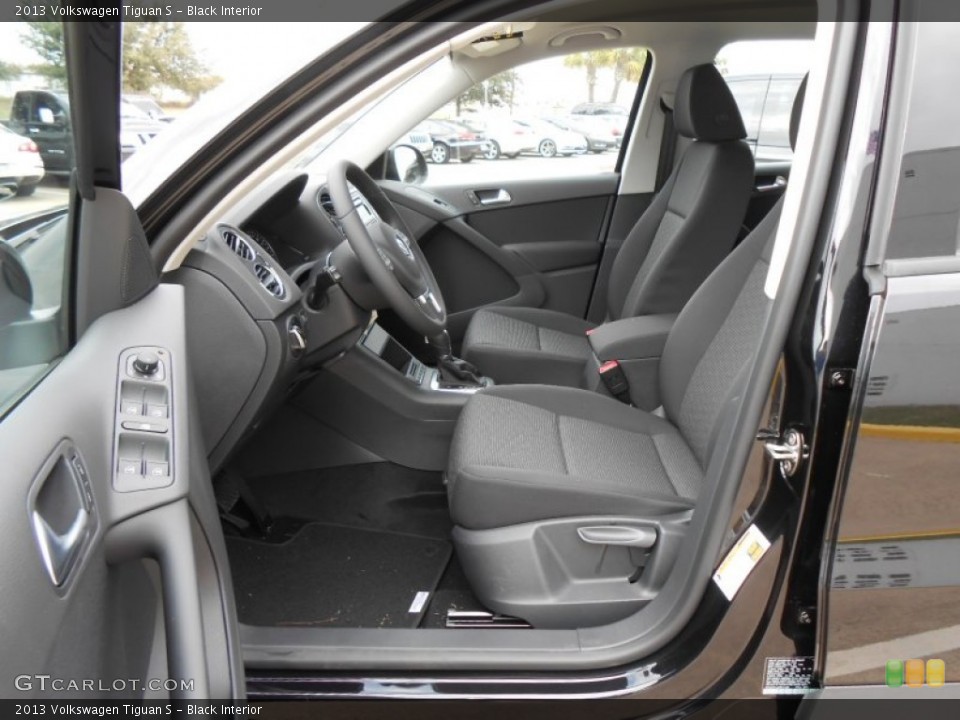 Black Interior Photo for the 2013 Volkswagen Tiguan S #74802551