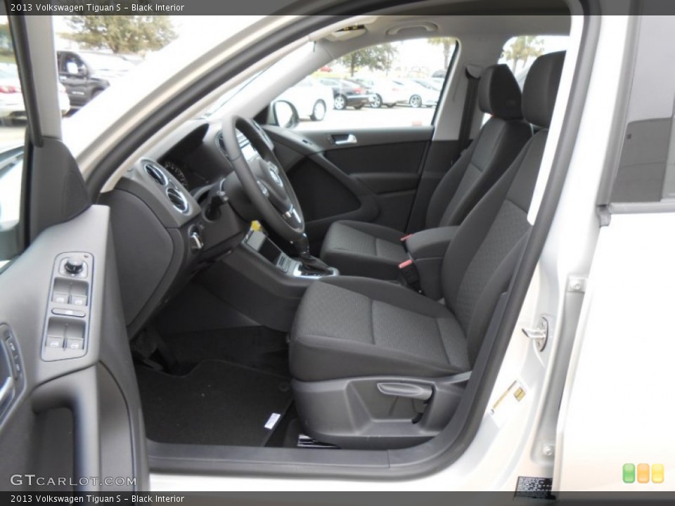 Black Interior Prime Interior for the 2013 Volkswagen Tiguan S #74803124