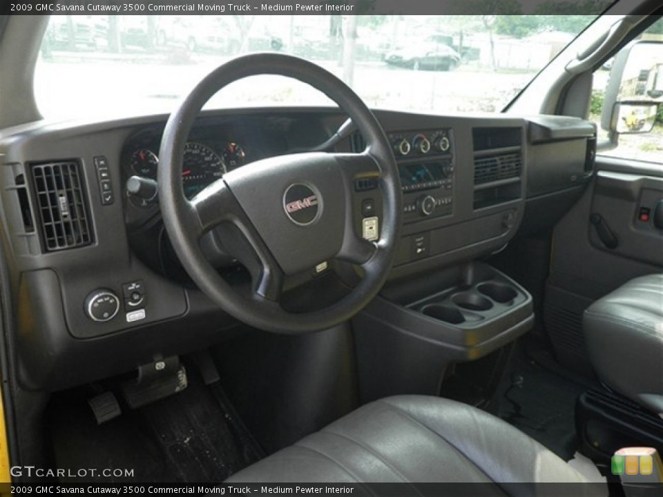 Medium Pewter 2009 GMC Savana Cutaway Interiors