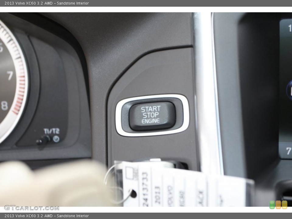 Sandstone Interior Controls for the 2013 Volvo XC60 3.2 AWD #74815900