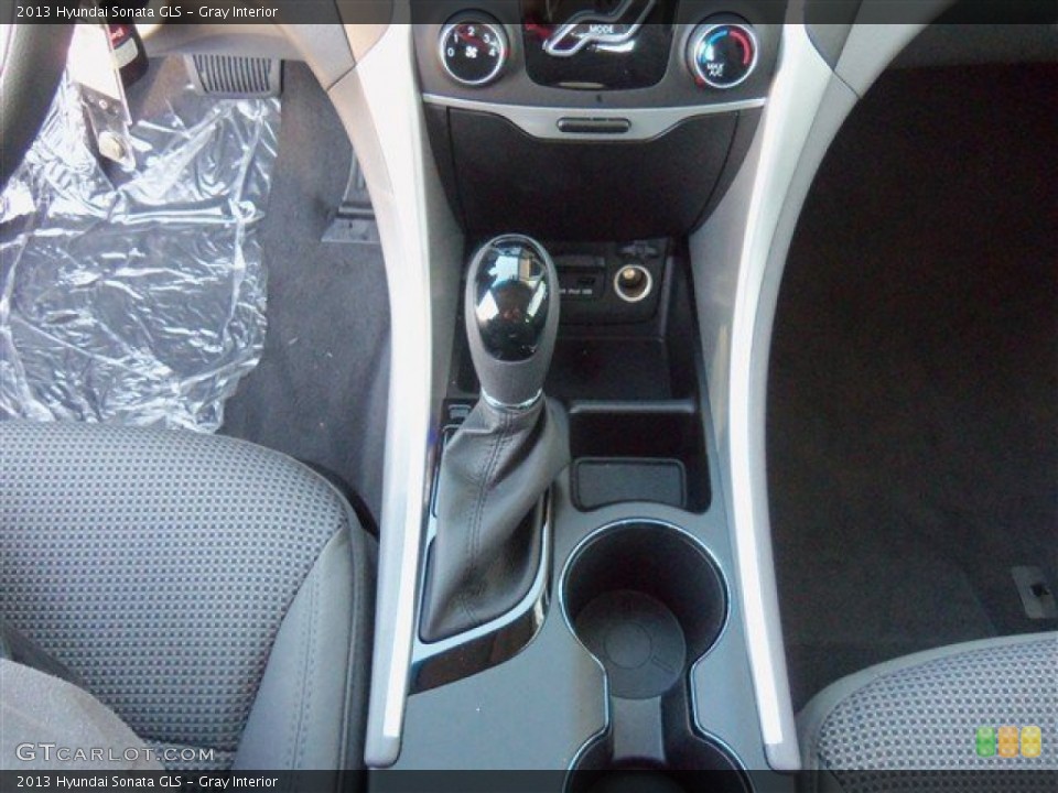 Gray Interior Transmission for the 2013 Hyundai Sonata GLS #74826212