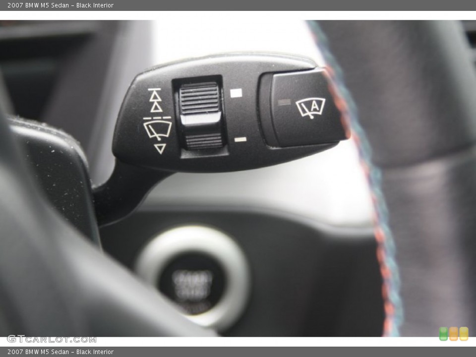 Black Interior Controls for the 2007 BMW M5 Sedan #74832416
