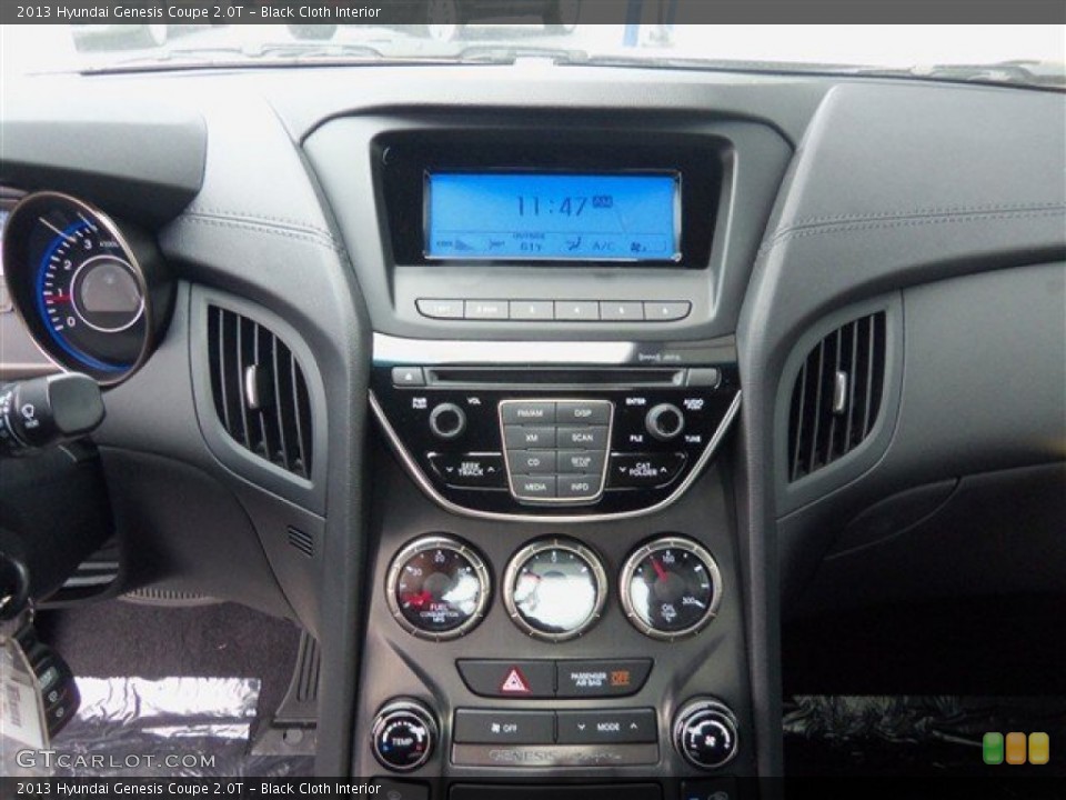 Black Cloth Interior Controls for the 2013 Hyundai Genesis Coupe 2.0T #74836258