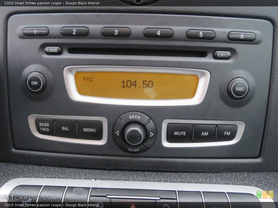Design Black Interior Audio System for the 2009 Smart fortwo passion coupe #74837034