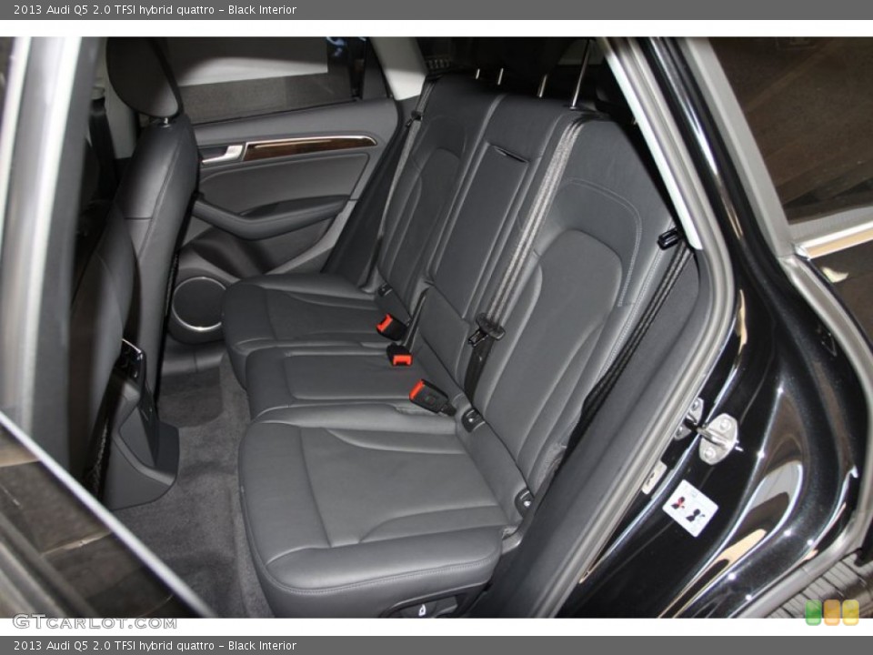 Black Interior Rear Seat for the 2013 Audi Q5 2.0 TFSI hybrid quattro #74842898