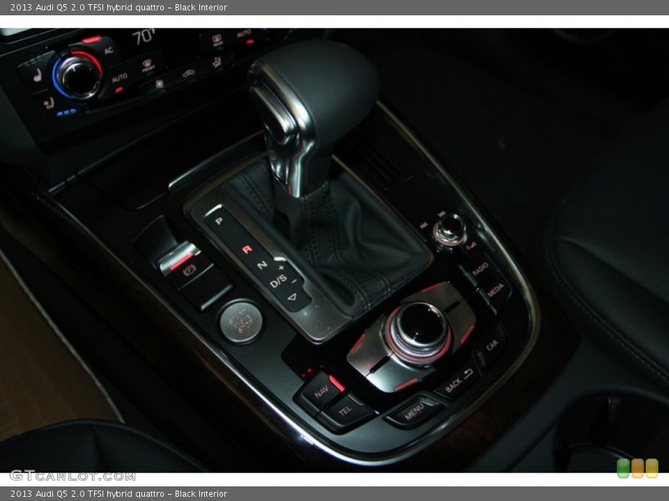 Black Interior Transmission for the 2013 Audi Q5 2.0 TFSI hybrid quattro #74843016