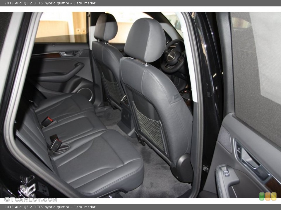 Black Interior Rear Seat for the 2013 Audi Q5 2.0 TFSI hybrid quattro #74843075