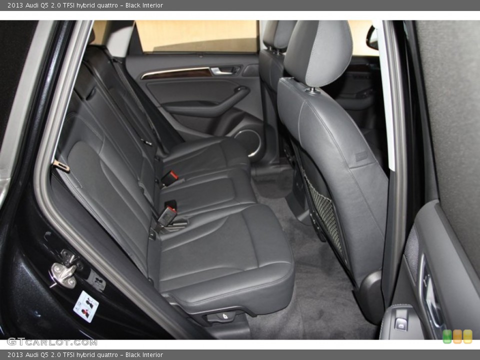 Black Interior Rear Seat for the 2013 Audi Q5 2.0 TFSI hybrid quattro #74843095