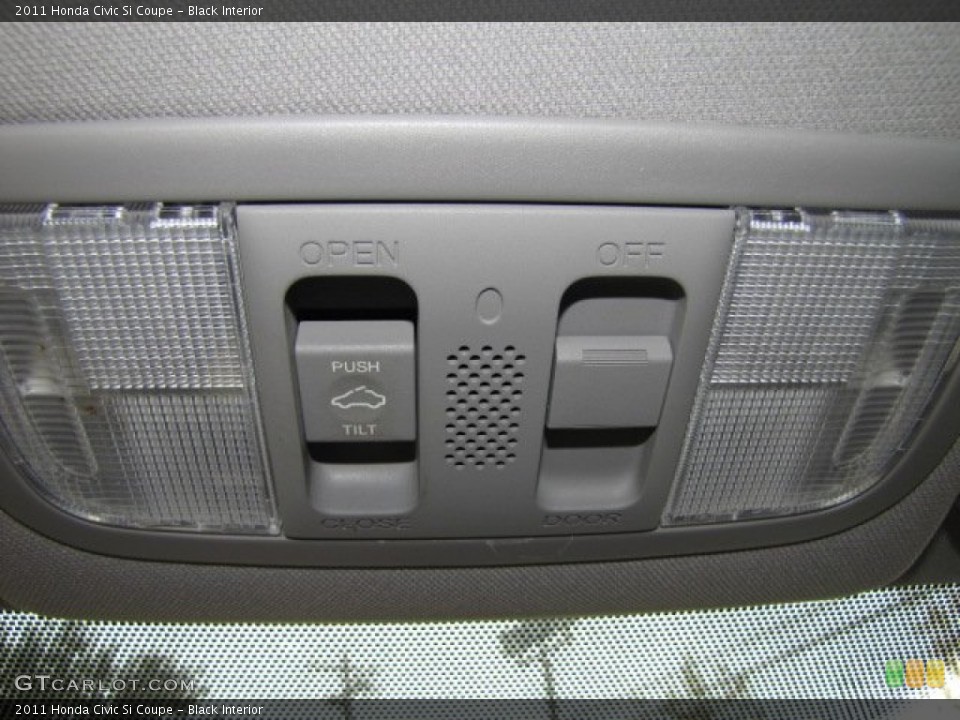 Black Interior Controls for the 2011 Honda Civic Si Coupe #74849072