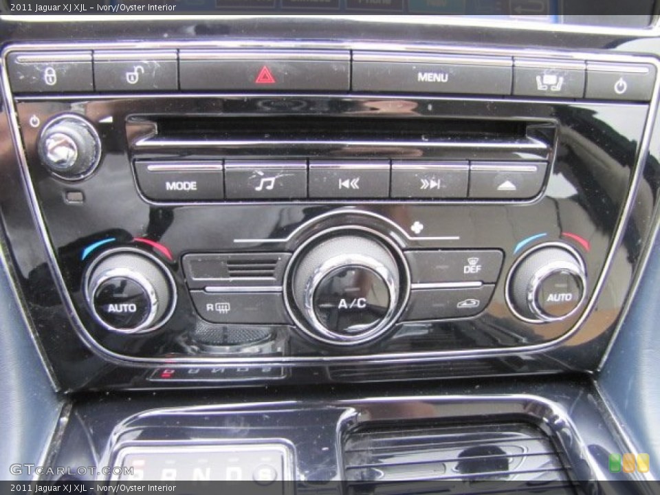 Ivory/Oyster Interior Controls for the 2011 Jaguar XJ XJL #74849252