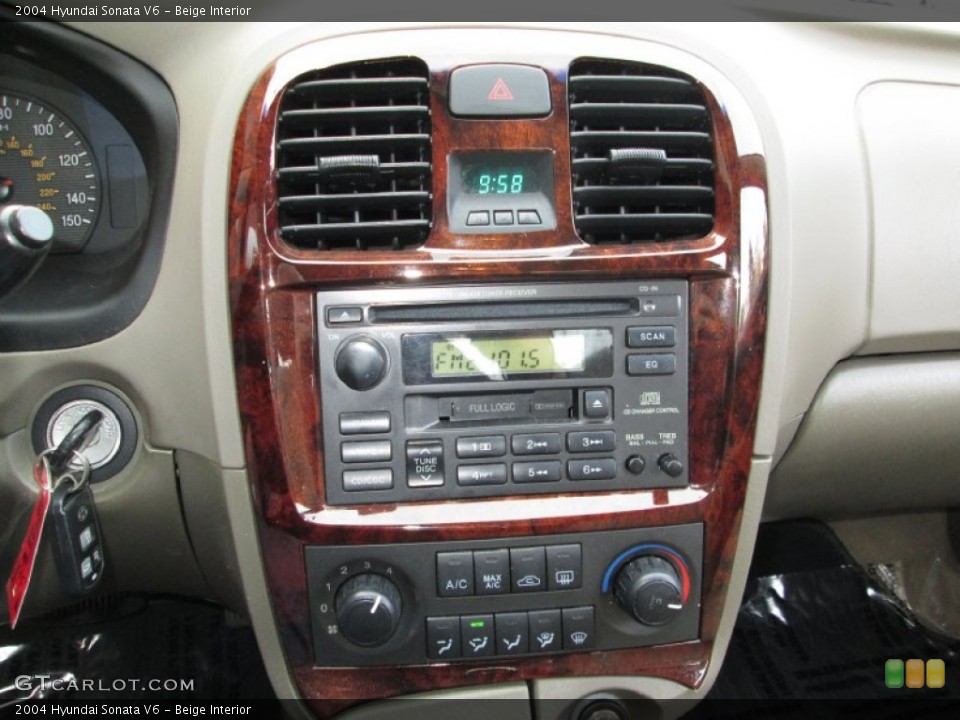 Beige Interior Controls for the 2004 Hyundai Sonata V6 #74853689