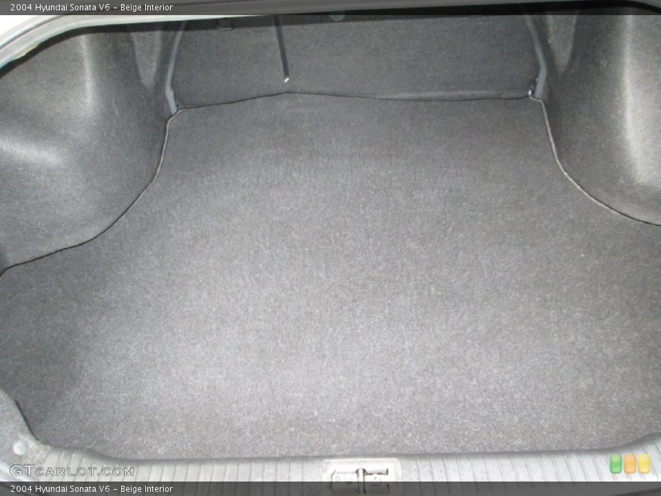 Beige Interior Trunk for the 2004 Hyundai Sonata V6 #74853796