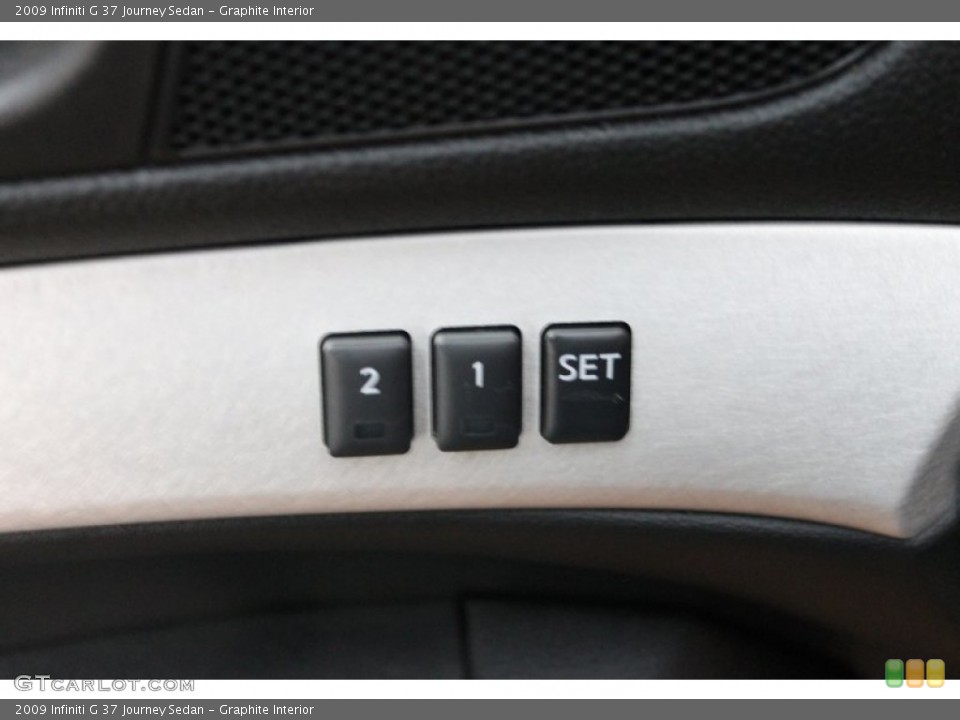 Graphite Interior Controls for the 2009 Infiniti G 37 Journey Sedan #74857367